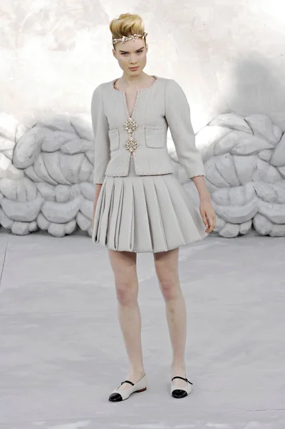 Look 4